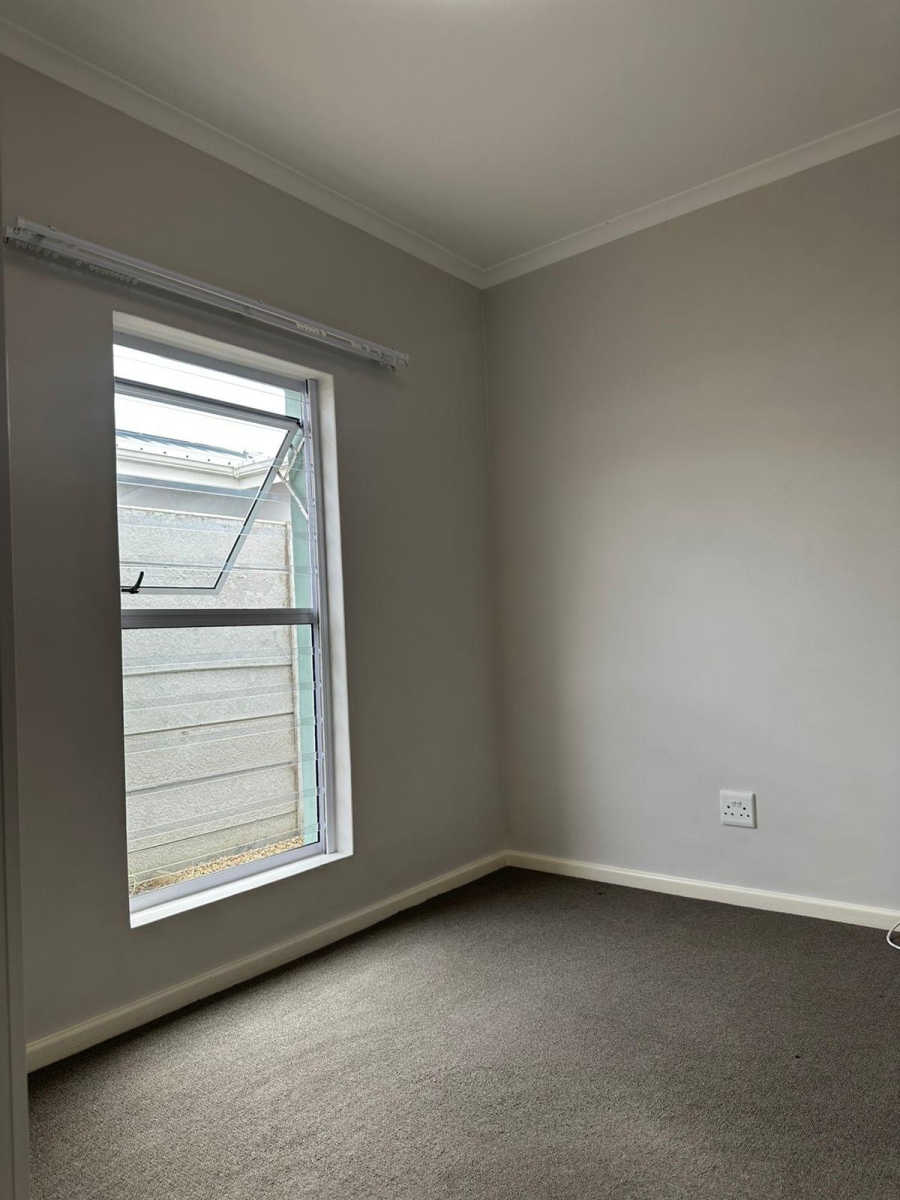 To Let 3 Bedroom Property for Rent in Burgundy Estate Western Cape